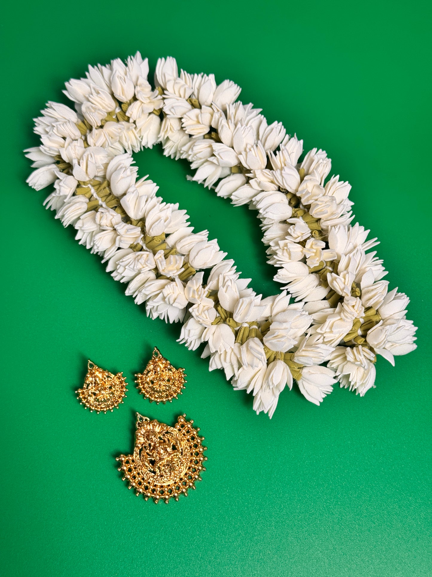 Pichi poovu jasmine - String (16in)