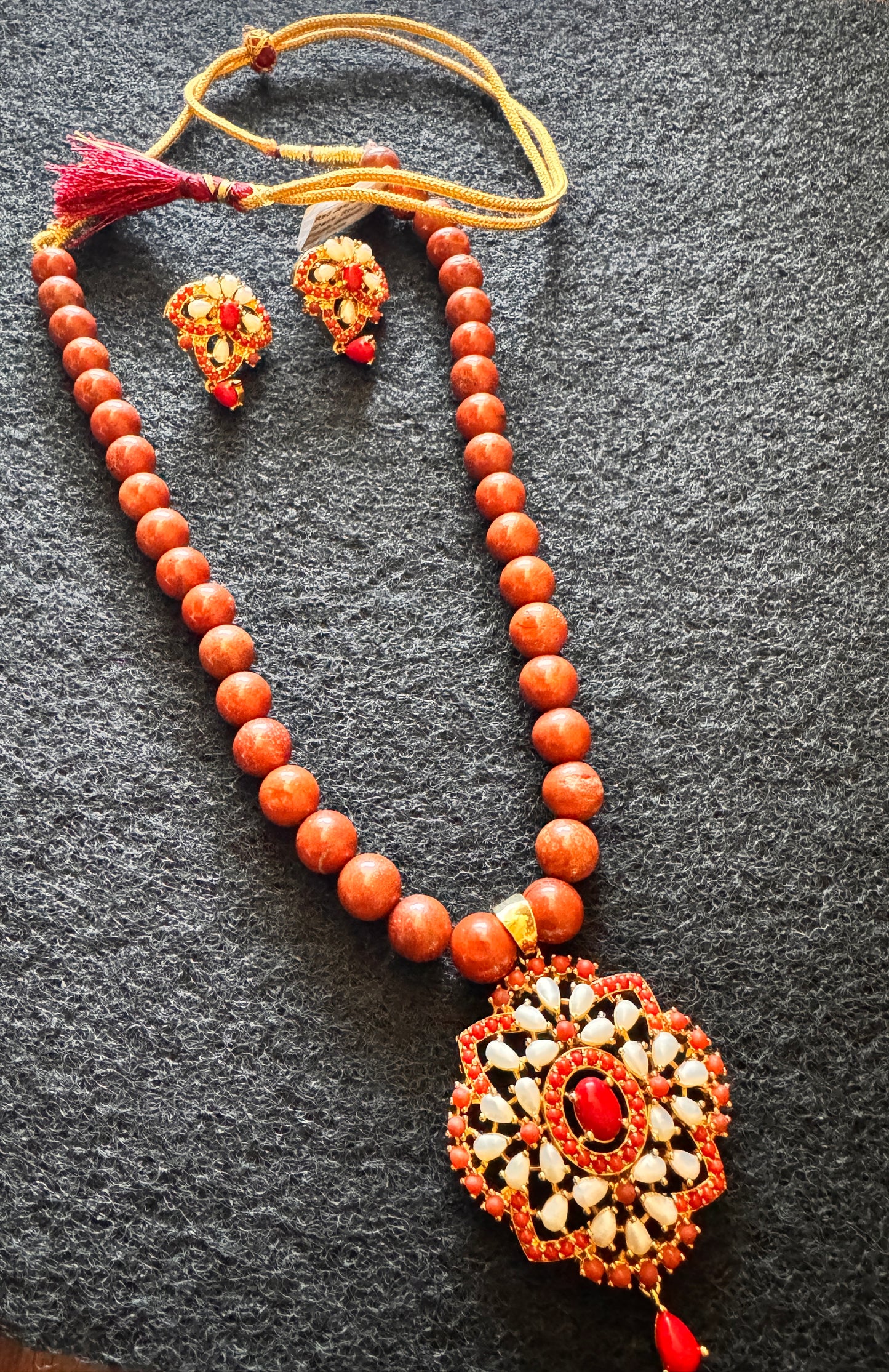 Dazzling Red Jasper Stone sets