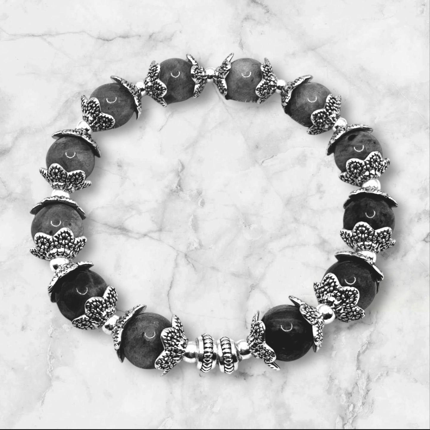 Shades of gray, Labradorite Bracelet