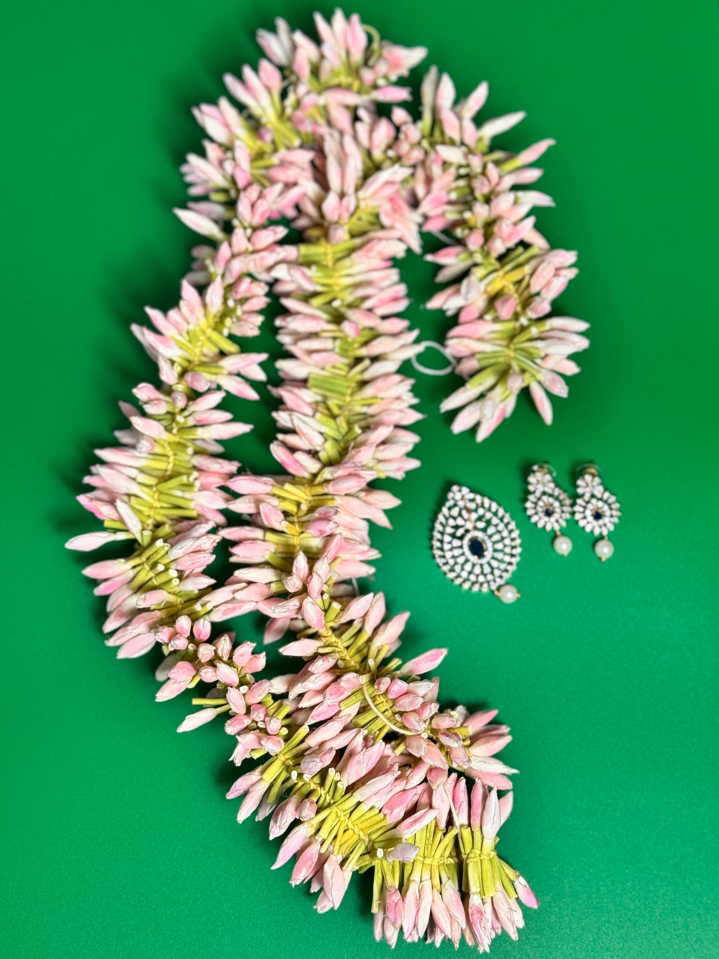 Bud Jaathimalli Jasmine - String (16in)