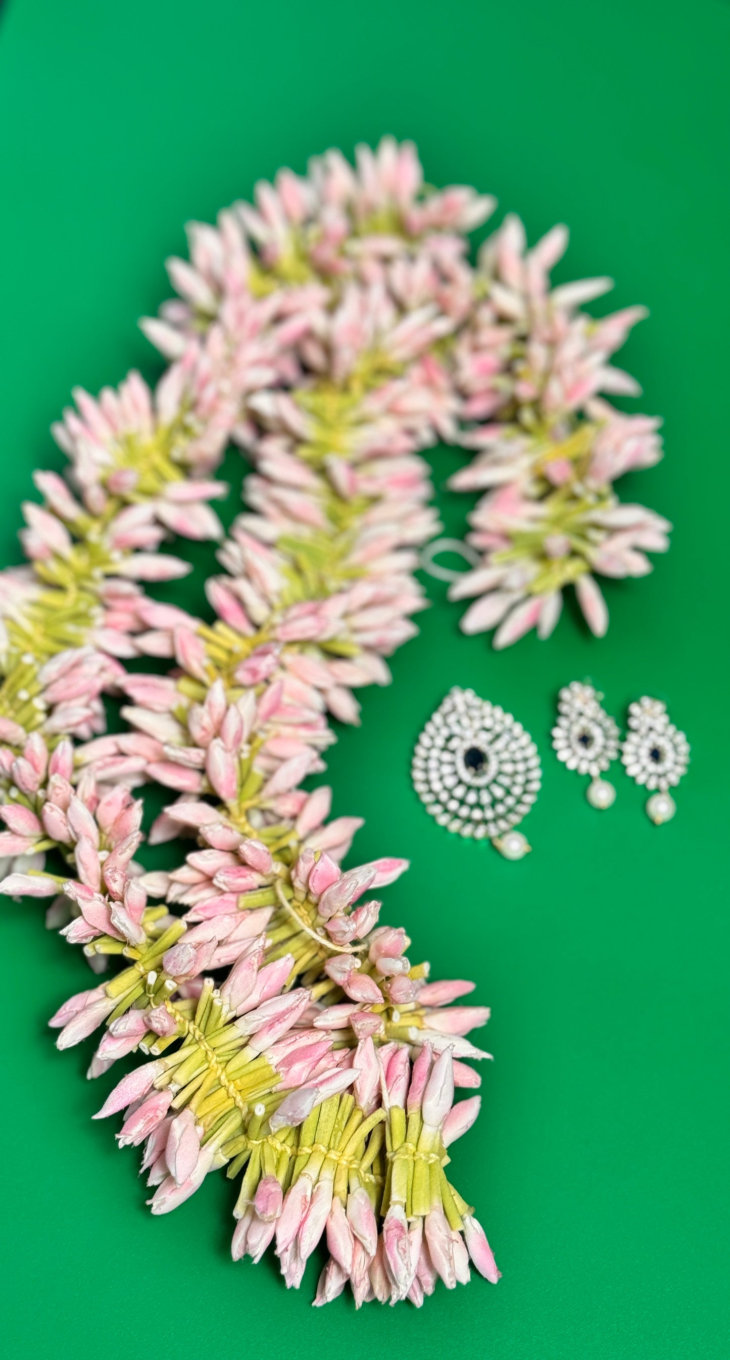 Bud Jaathimalli Jasmine - String (16in)