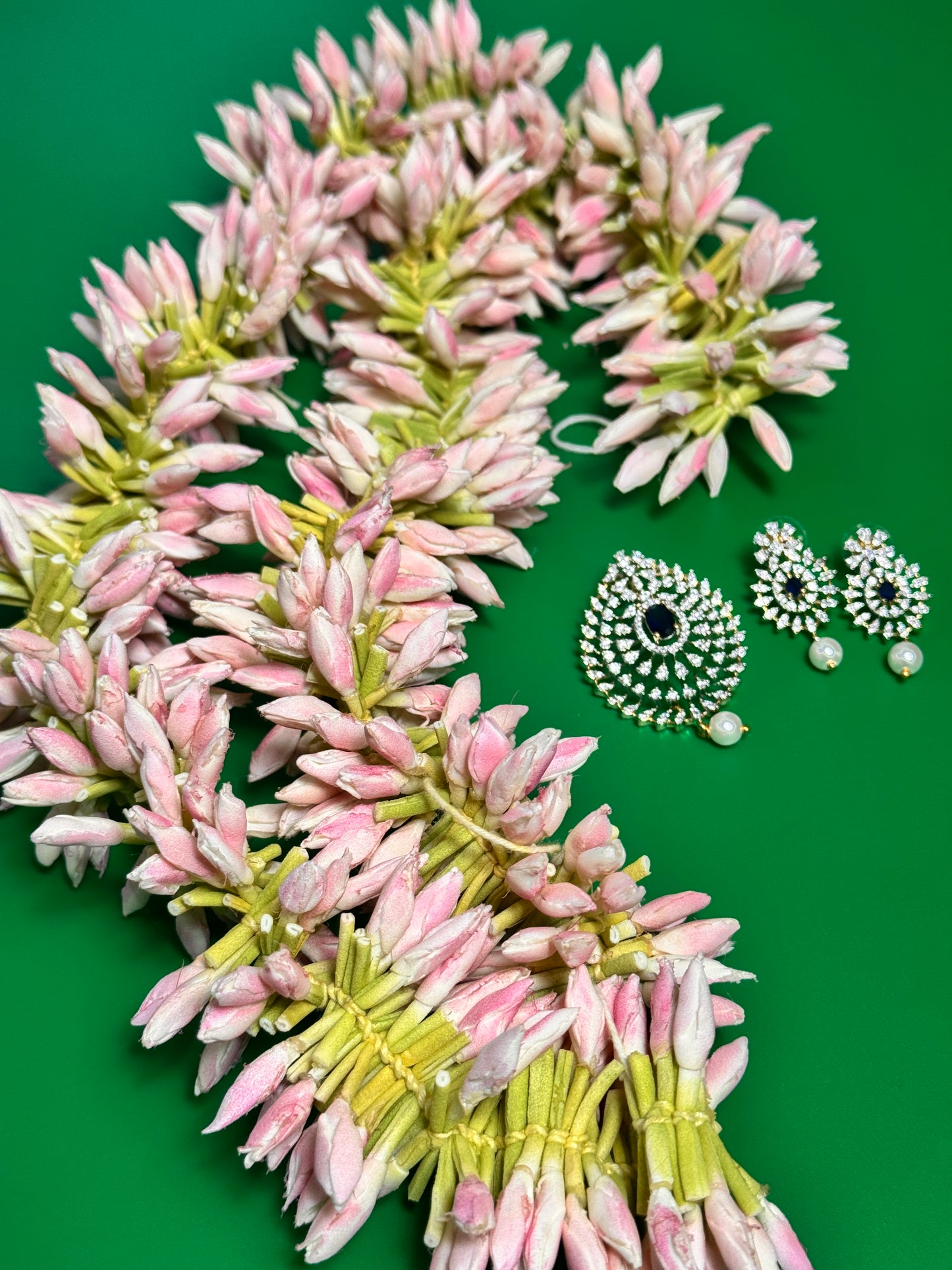 Bud Jaathimalli Jasmine - String (16in)