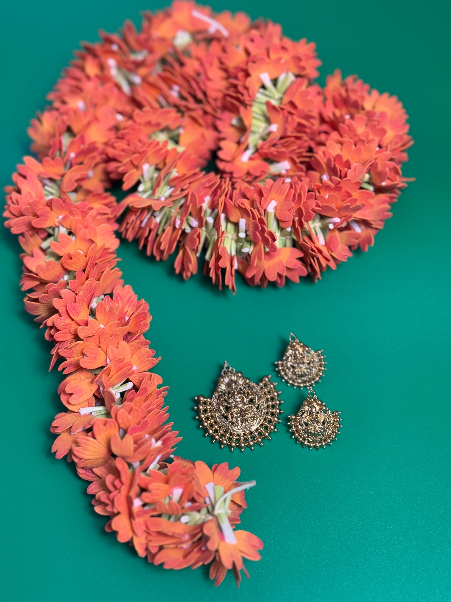 Kanakambaram/Crossandra - String (16in)